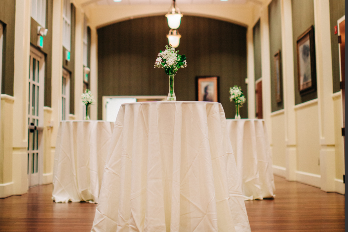 Round table with flower